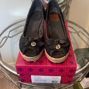 Tory Burch Jackie 75mm wedge espadrille crochet